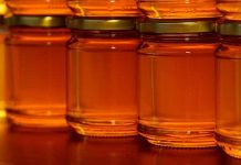 Οι φθηνές εισαγωγές «πικραίνουν» το ευρωπαϊκό μέλι