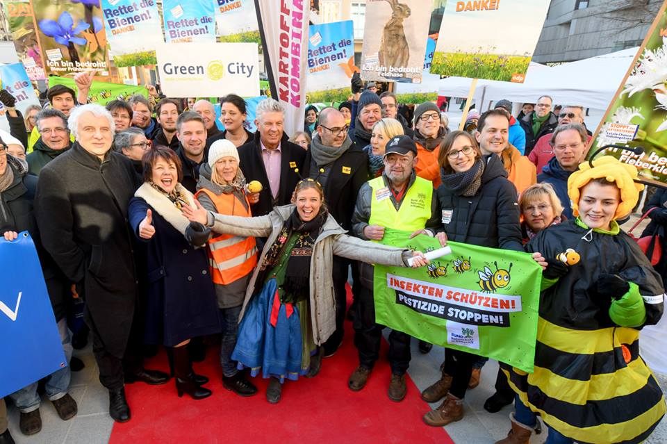 kinima-germania-save-the-bees