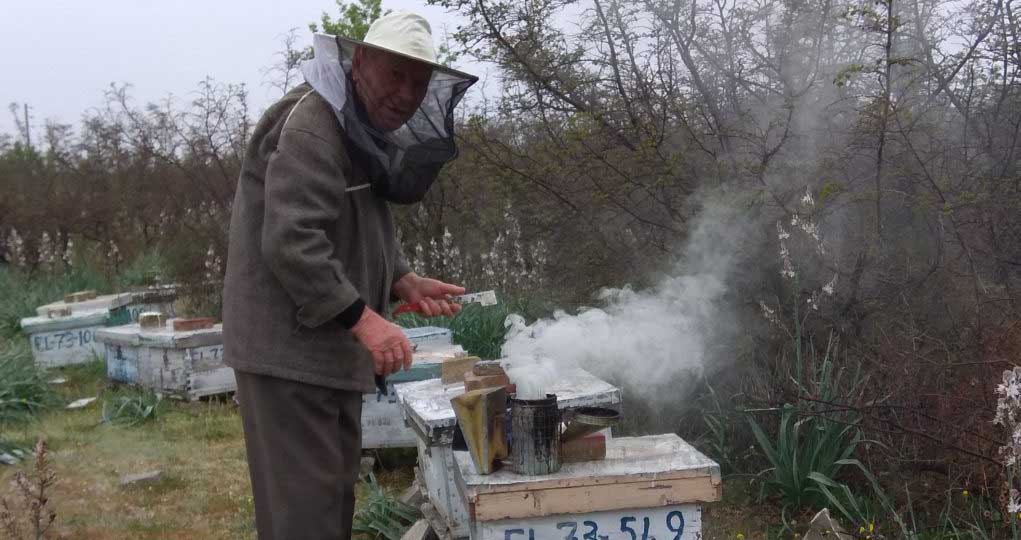 pappous-melissokomos