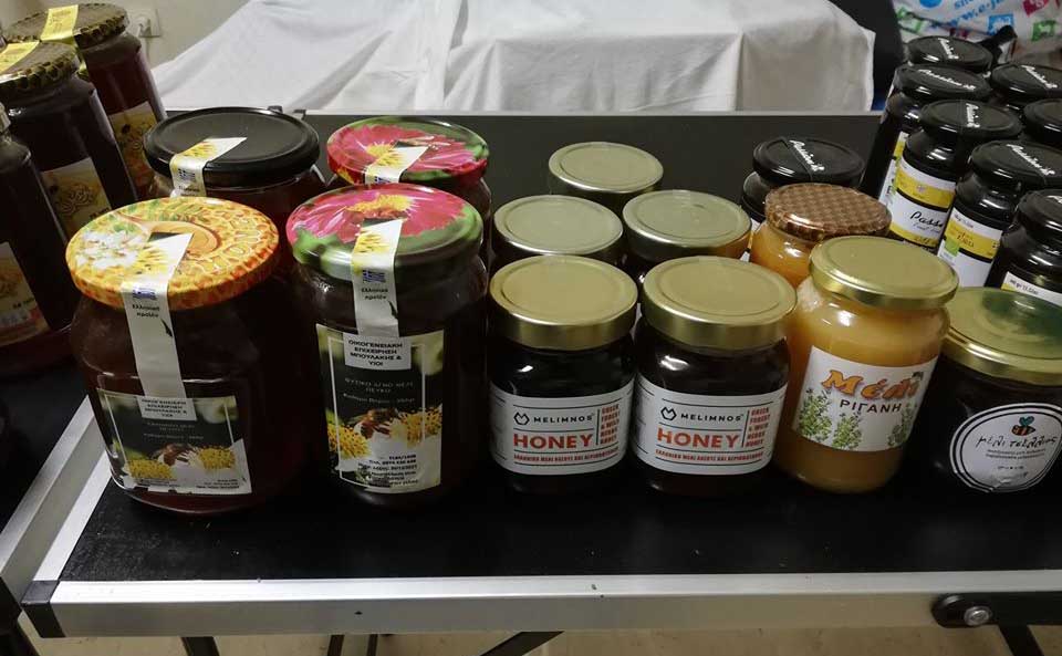 melissokomoi-prosferoun